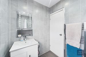 Photo 19- click for photo gallery